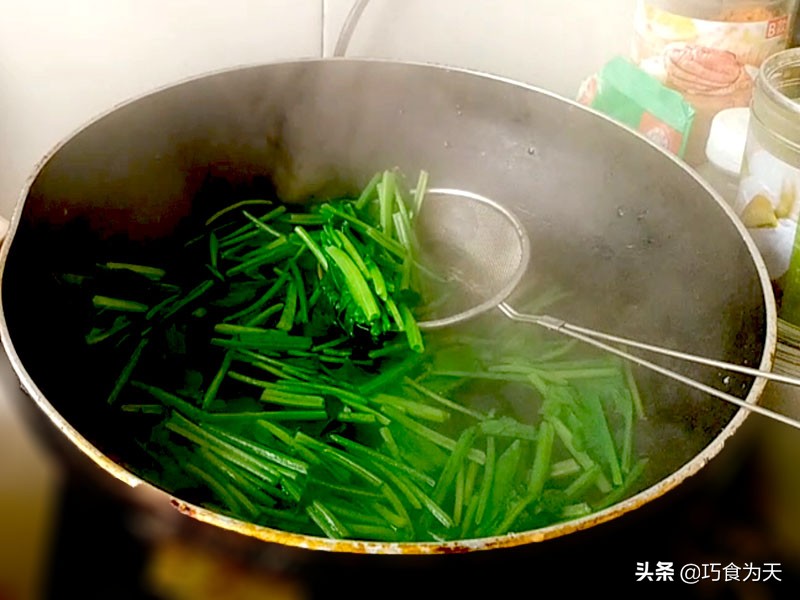 菠菜丸子汤的做法（营养又美味菠菜丸子汤教程）