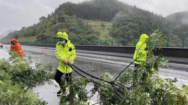 福建将出现持续性暴雨（提醒暴雨不停歇）(7)