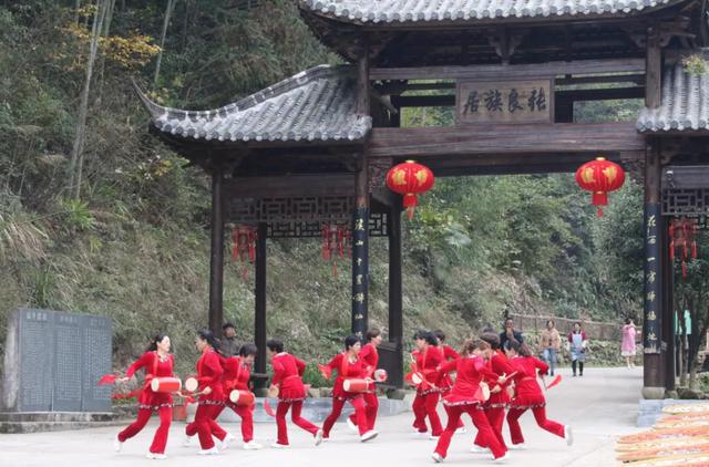 专访乘风破浪的姐姐主持人（乘风破浪的姐姐们来啦）(9)