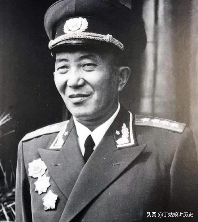 1955年元帅大将名单（十位大将都担任什么职务）(8)