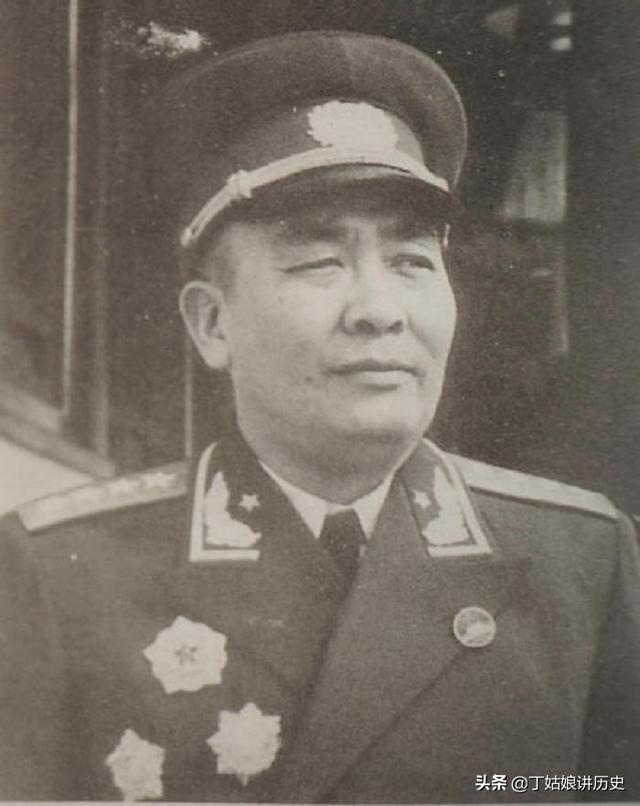 1955年元帅大将名单（十位大将都担任什么职务）(5)