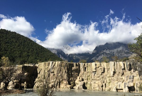 有雨山戴帽无雨半山腰意思,有雨山戴帽,无雨半山腰是什么意思图3