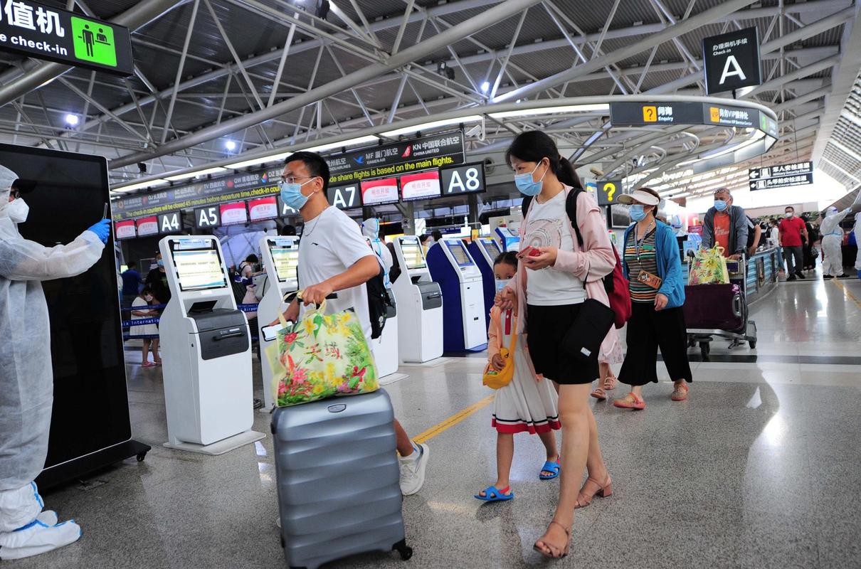 海南加速推进滞留旅客返程（海南近20万滞留旅客离岛返程背后）