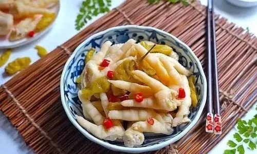 泡鸡爪需要什么材料,泡椒凤爪的制作过程图8