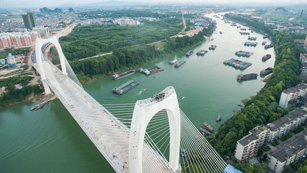 当年贵港桂平都是县，为何桂平没能成为地级市