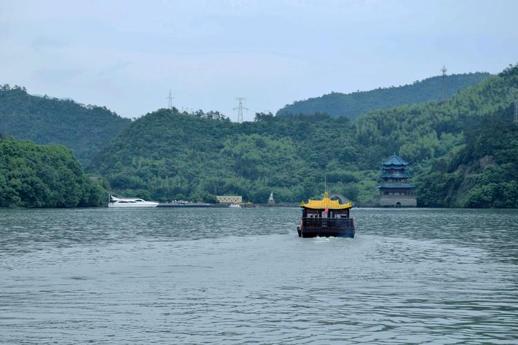 4、富春江大峡谷旅游区