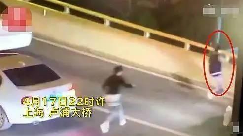 17岁少年跳桥事件后续（17岁男孩跳桥自杀）(1)