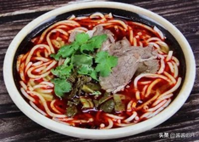 ​贵阳有什么特色好吃的(到贵阳必吃的美食)