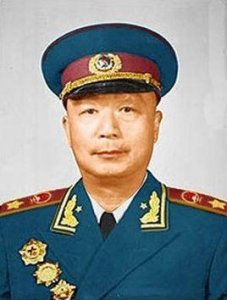 ​人民军队历史上的十位总参谋长，1955年分别授予什么军衔