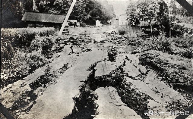 关东大地震老照片：15万人死亡，中国立即援助3亿元，结果悲剧了