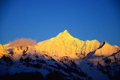 ​91年梅里雪山事件，17名登山队员集体遇难，真实过程比传说更诡异