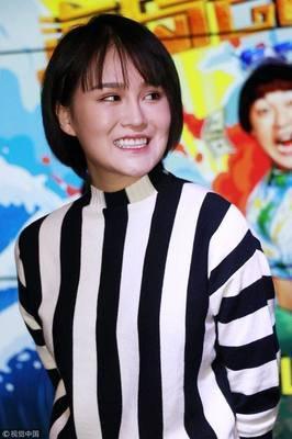 赵本山女儿赵珈萱主动承认整容，减掉50斤不断“进化”美成网红脸