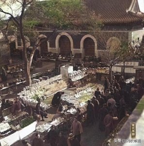 ​北京东四牌楼：1938年隆福寺庙会之所见，有只鹅太机智了